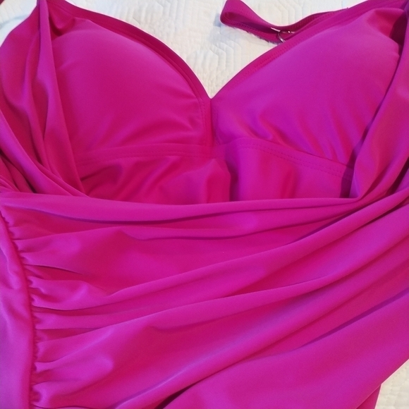 Sea & Sand Pink Ruched Swimsuit One Piece 18W - Picture 6 of 14